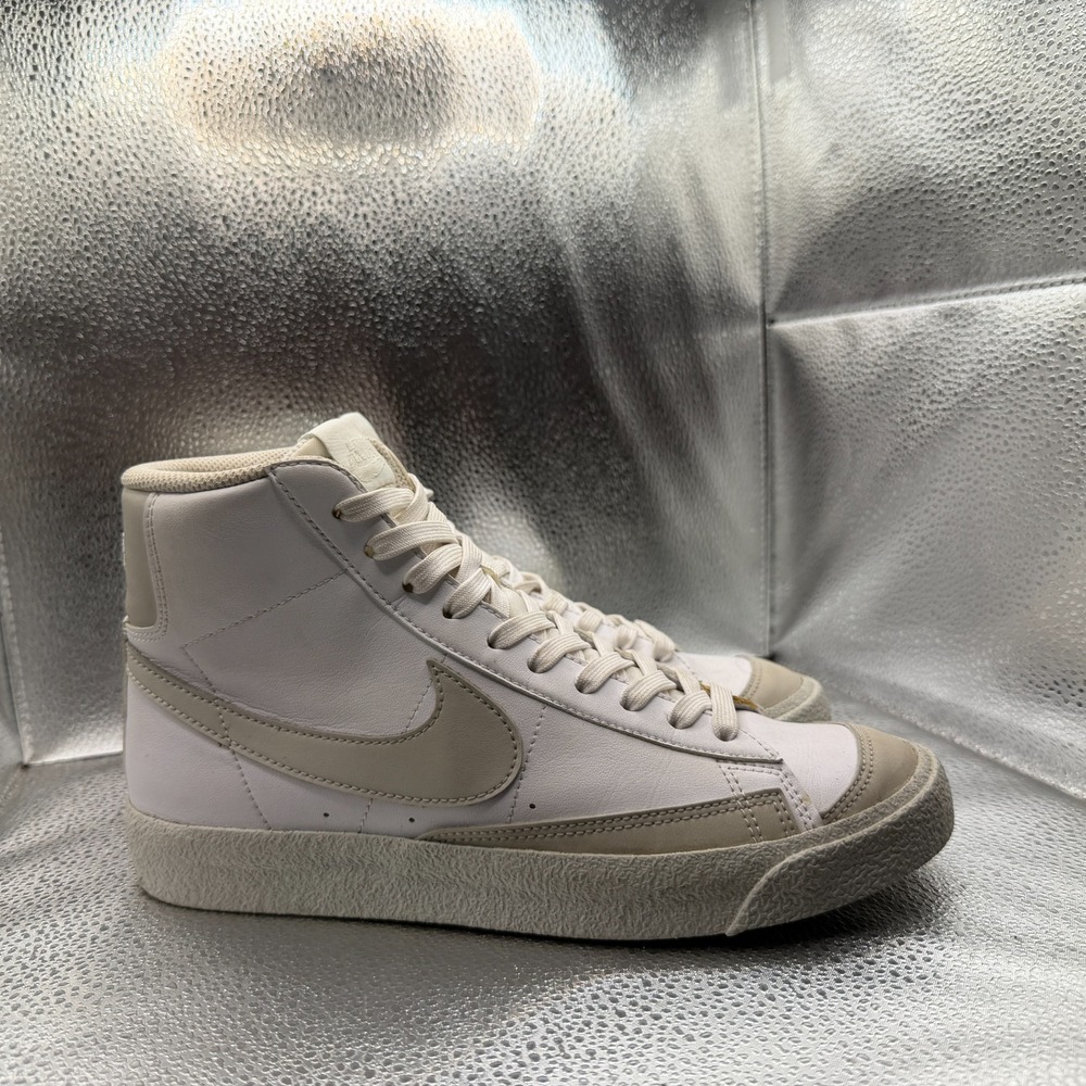 Size 7Y Nike Blazer Mid '77 SE White/Light Bone-Volt Kids Sneakers DM1000-100 - Picture 2 of 9